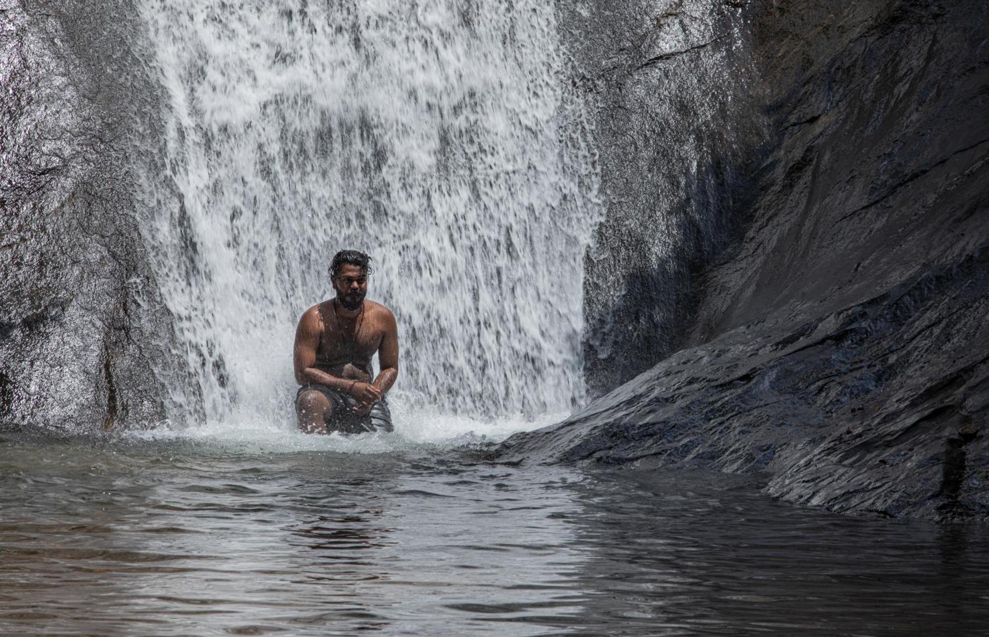 Aruvikuzhy Waterfalls Villa Kozhancheri Dış mekan fotoğraf